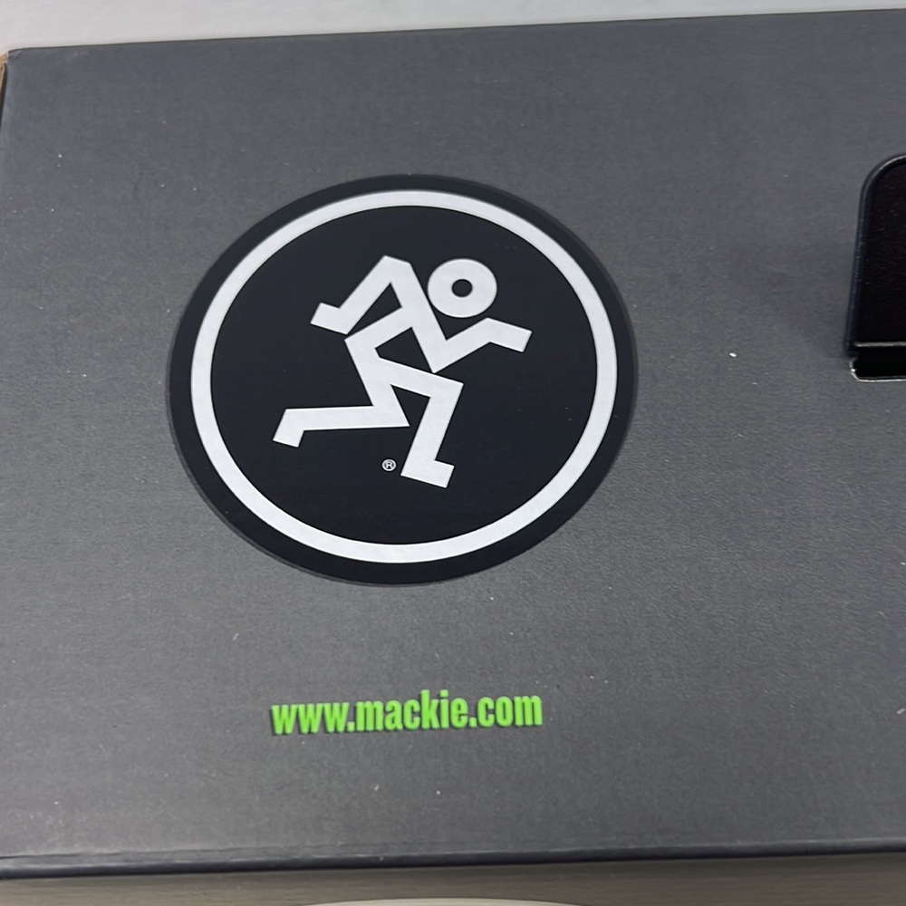 NIB/SEALED - Mackie MC-150 Professional Closed-Back Headphones, Black - Picture 10 of 10